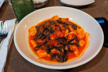 Barbusa signature dishes Gnocchi
Funghi E Tartufo
Bolognese Al Forno